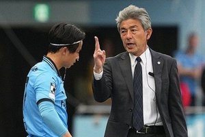 GKの｢意に反した｣山本悠樹の同点フリーキック、厳しい日程で｢動きが重い｣選手たちと勝つために【川崎フロンターレ｢横浜FC戦｣で示した逆襲の予兆】(2)の画像