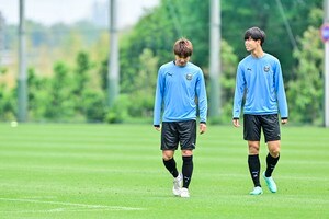 「まだ1、2年目とは思えないほど頼もしい」川崎DF車屋紳太郎が語るDF高井幸大。「すごくいい関係でやれている」と語る18歳は遠慮なく来るが、「かわいいやつです」の画像