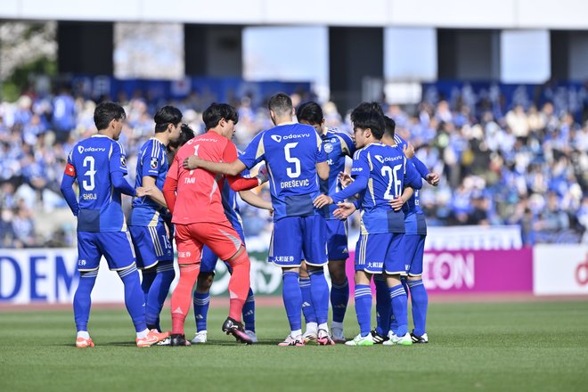 先制許すも岡村大八弾で同点とし、西村拓真のゴールで逆転。負傷者相次ぐ川崎相手に勝利近づくも、73分同点弾浴びて引き分け【試合アルバム】「町田ゼルビア―川崎フロンターレ」の画像013