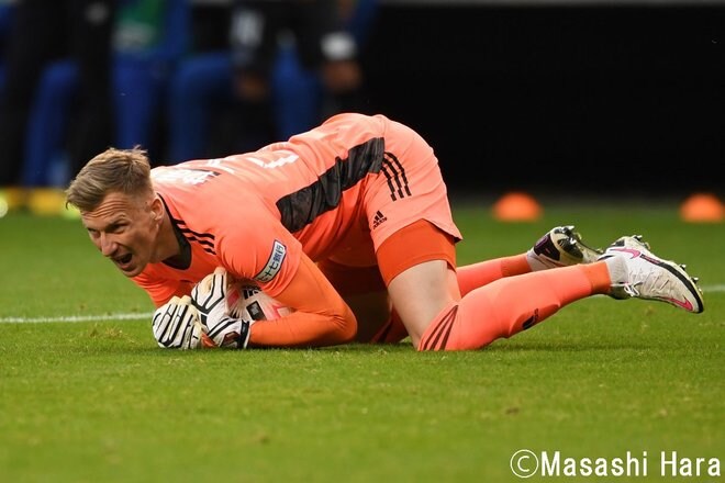 取材カメラマンが選ぶ2020年「J1ベスト選手」(1) GK・DF編「まるで忠臣蔵」耐えに耐えた守護神の檄の画像