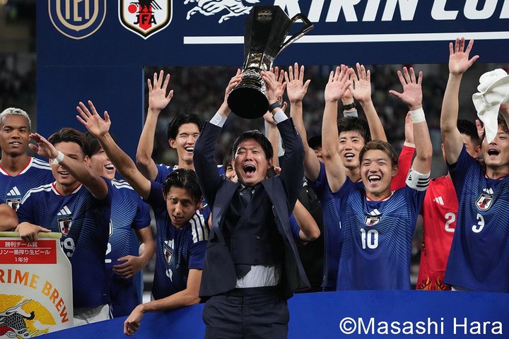 森保ジャパンが優勝！ 圧巻の上田綺世が4戦4発目で先制ゴール＆堂安律が決勝点！ 結婚発表の久保建英も満面の笑み！ 鈴木彩艶が満足げな表情で応え、影山優佳はウインク！【日本代表vsニュージーランド代表】激闘PHOTOギャラリー 