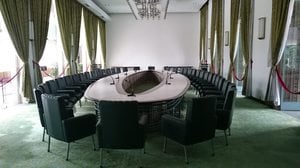 後藤健生の｢蹴球放浪記｣第316回｢大統領官邸訪問記｣の巻(2)メッシがW杯を掲げ、マドンナが歌ったバルコニー、｢ピンクの家｣の記憶の画像