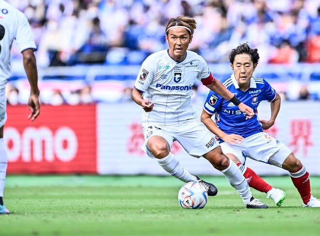 FW宇佐美貴史の勝利のガンバクラップにガンバ大阪サポーターが「いやー堪らん」「爽快でしたね」と歓喜する! 横浜F・マリノスの優勝阻む日産スタジアムでの完封勝利でチームが見せた一体感!の画像