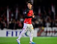 「モーやん、ロックバンドの人みたい」「岩→ロックってこと?」J1浦和レッズとロックフェスのコラボグッズに絶賛!ユニフォームの「粋な背番号」 の画像
