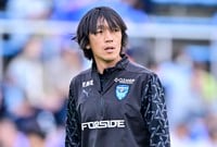 ｢俊さんのフリーキック講座は神｣レジェンド中村俊輔臨時コーチが“お手本FK”披露！直接指導に J2磐田の高卒ルーキーは｢本当に幸せです｣｢ずっとニヤニヤしてました｣