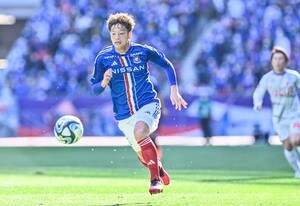 J1広島戦で「VAR一発レッド退場」横浜FM永戸勝也「Jリーグ公式」が前日に投稿していた35万回表示「なぜそこにサイドバック」「神出鬼没」動画の画像