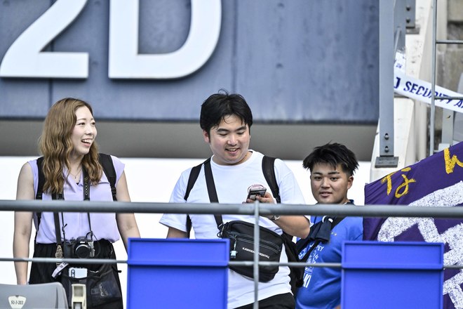 【サポーターアルバム】サッカー日本代表の韓国戦勝利を支えたサポーター写真95枚！ 韓国・龍仁に駆け付けた熱い声援ショット「日本代表ー韓国代表」の画像088