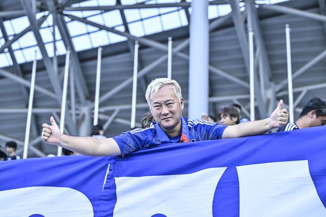 【サポーターアルバム】サッカー日本代表の韓国戦勝利を支えたサポーター写真95枚！ 韓国・龍仁に駆け付けた熱い声援ショット「日本代表ー韓国代表」の画像001