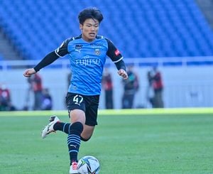 川崎フロンターレの“代表帰り五人男”(3)気の毒だった旗手怜央の画像