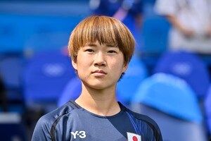 「ホンマ愛されてるなー」チェルシー公式からの浜野まいか21歳誕生日祝い“まいか満載＆欲張りセット”が話題！「可愛すぎるやろ」「久しぶりにみた泥団子」などの声の画像