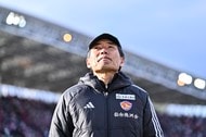 【2025年J2「開幕節」サガン鳥栖VSベガルタ仙台「徹底分析」】ロングボールに強いFWの粘りが生んだMF郷家友太の決勝ヘディングゴール 森山佳郎監督は「守り切る」ことに自信【戸塚啓のJ2のミカタ】(2)の画像