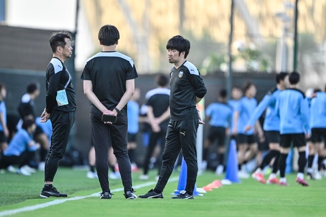 【川崎フロンターレアルバム】ACLEを戦い抜いた「コーチングスタッフ＆クラブスタッフのサウジアラビア2週間の写真」合計99枚！ アジア2位を支えた2週間のピッチ内外の姿の画像030