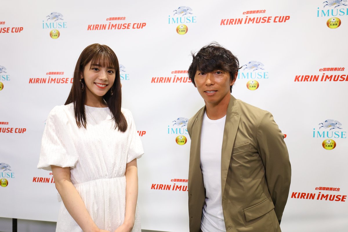 元日本代表fwと人気no 1お天気キャスターがサッカーe日本代表と競演 2 佐藤寿人さん トッププロのプレーに学ぶ 概要 日本代表 ニュース サッカー批評web