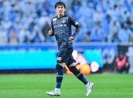 「これは良い品だ！」J1神戸のファンクラブ会員来場プレゼント「2WAYバッグ」が好評！「これ普通にほしいんだけど」「もったいなくて絶対シートになんか敷けませーん」などの声の画像