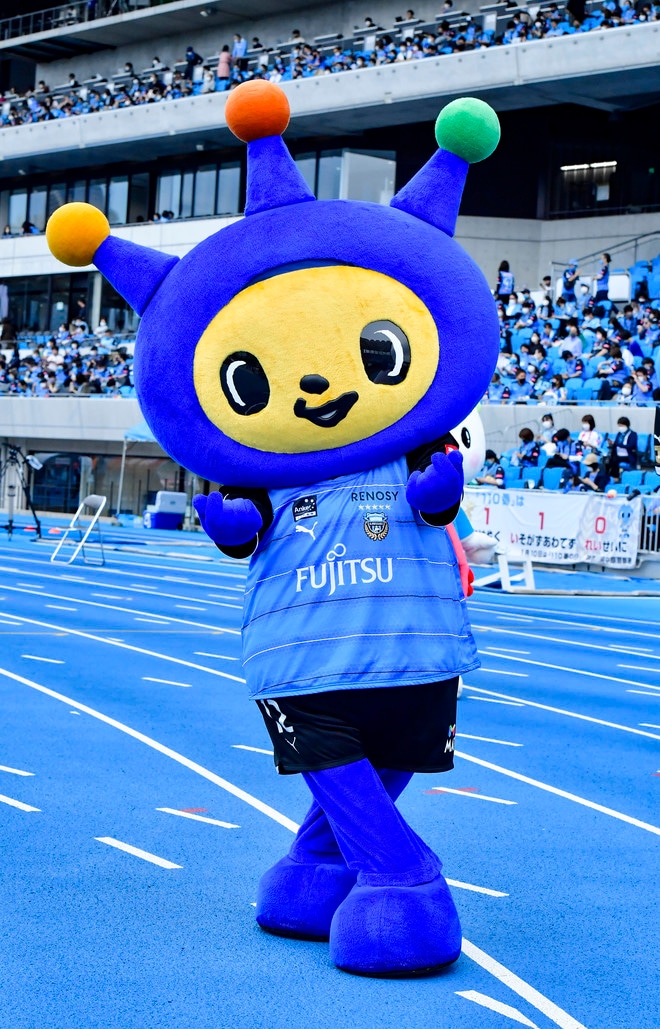 川崎、23戦無敗！(1)横浜FCを完璧にハメた「今季最強の前進プレス」の画像051