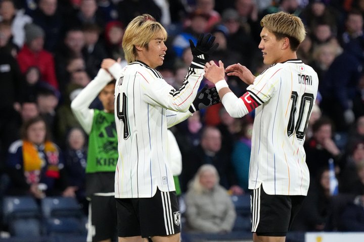 ｢何を考えたらあんな走りが…｣鈴木淳之介の“常識外れのフリーラン”と、伊東純也の必然弾【サッカー日本代表｢スコットランド撃破｣と｢聖地イングランド戦｣への大激論】(4)