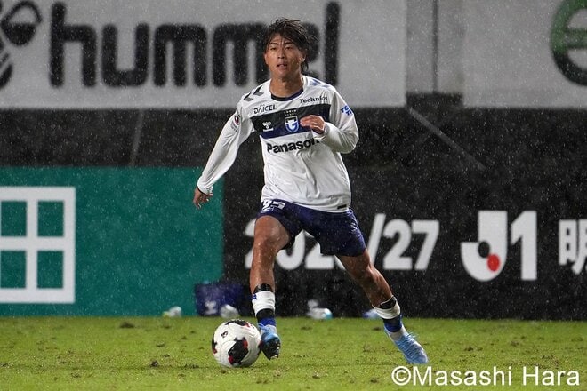 千葉が17年ぶりの歓喜！ 先制ゴールの矢村が満面の笑み＆追加点の津久井が誇らしげな表情！ 守護神も勝利のハグ！次節の“直接対決”で最下位脱出を狙う！【ジェフユナイテッド千葉vsガンバ大阪】激闘PHOTOギャラリーの画像007