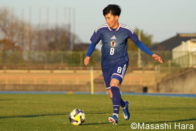 “ロス五輪世代”U-22日本代表｢6発大勝｣の現地ショット！貫禄の佐藤龍之介＆キャプテン大関友翔！市原吏音は30分限定！齋藤俊輔が地元の声援を浴びる【U-22日本代表vsU-21 ALL IBARAKI】激闘PHOTOギャラリーの画像009