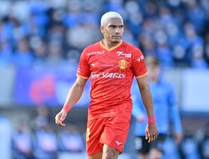 「こんなん誰が止めれるん」「相変わらず理不尽」J1名古屋の“悪魔の左足”の超絶ゴラッソ弾にファン驚愕！「やっぱレベル違う」「いやこれはエグいて！(汗)」の声の画像