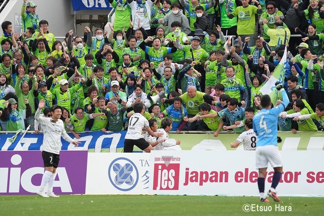 湘南のJ1残留は確定も横浜FCは降格の足音が近づく結果に【横浜FCvs湘南ベルマーレ】原悦生PHOTOギャラリー「サッカー遠近」の画像009