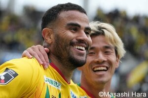 満員のフクアリで千葉が会心5発！シュート19本の積極性で｢前｣へ意思統一！17年ぶりのJ1復帰へ自動昇格圏に勝点差1肉薄！一方の札幌は…【ジェフユナイテッド千葉vs北海道コンサドーレ札幌】激闘PHOTOギャラリーの画像