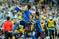 サッカー日本代表 浅野拓磨がドルトムント撃破に貢献の 2アシスト ハーランドがハットトリック達成もボーフムの4 3勝利に貢献 先制点をお膳立てした ドンピシャクロス とは 動画 サッカー批評web