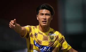 ｢素敵なクリスマスをありがとう｣橋岡大樹の美声にファンから大反響! 山下達郎の名曲を歌う姿をシントトロイデンVV公式が公開の画像