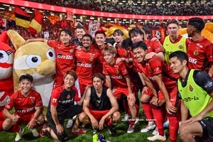 「アウェイサポさん達にもお勧め」SNSがきっかけでJ1名古屋と”老舗もなか店”がコラボ！ 誕生した『グランパスもなか』に「こういうお土産待ってました」と絶賛の声の画像