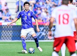 【谷口彰悟が日本代表で抱く危機感(2)】「W杯優勝を掲げている中では間違いなく必要になってくる」と話す、新しいコンパクトさ。“引く戦い方”で残した実績からの新たな一歩の画像