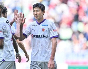 「誇るべき京都タワーw」J1京都の191cm FW原大智の防御不能の空飛ぶハイタワー攻撃が話題！「空を制して押し込む」「森保一代表監督、原大智選手どぅです？」の声の画像