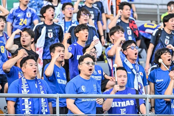 【サポーターアルバム】サッカー日本代表の中国戦完封勝利を支えたサポーター写真63枚！ 韓国・龍仁に駆け付けた現地観客席ショット「日本代表ー中国代表」の画像005