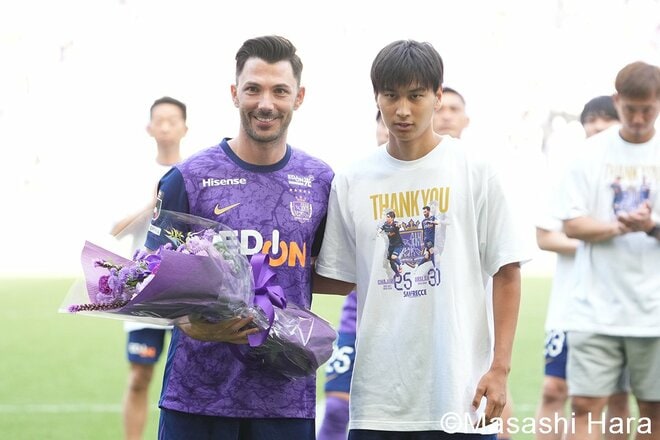 広島が鮮やか2発！躍動の中村草太と右足一閃の加藤陸次樹！トルガイ引退…全試合全席種完売達成の“マチナカスタジアム”で紡いだ歴史と想い【サンフレッチェ広島vs川崎フロンターレ】激闘PHOTOギャラリーの画像008