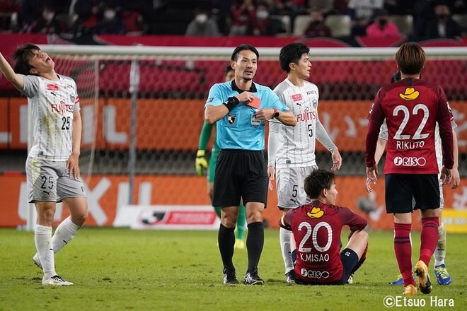 大住良之の「この世界のコーナーエリアから」 連載第39回「正しいタンカの乗り方」の画像