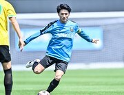 昨年の王者と現在の首位が頂上バトル｢写真が撮れない｣町田サッカーの厳しい現実【FC町田ゼルビアVSヴィッセル神戸】原悦生PHOTOギャラリー｢サッカー遠近｣の画像