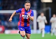 「早川の姿がマジで最高すぎる」J1鹿島FW知念慶のゴールで、鹿島GK早川の歓喜爆発ぶりにファン注目!  自陣ゴール前で「ガッツポーズもあるのめっちゃええやん」と守護神に賛辞の画像
