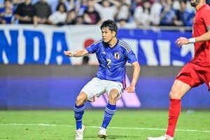 ｢本戦で見返してやれ｣決定機逸脱＆PK献上のサッカー日本代表・山根視来に｢あんなもんじゃないんだ｣などと励ましの声！ 途中右WB起用で持ち味出すも、終盤のビッグチャンス決めきれずの画像