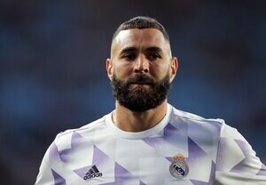 「10月過密日程とクラシコ」控えるレアル・マドリードに朗報! サッカーフランス代表FWカリム・ベンゼマが復帰! 練習で中井卓大とともに汗を流す【動画】の画像