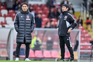 「これ本当にあるのかなぁ」お笑い芸人・ワッキーの購入した”カタールワールドカップ直前ガイド”に元日本代表MF長谷部誠の名前が! ファンからは招集を期待する声もの画像