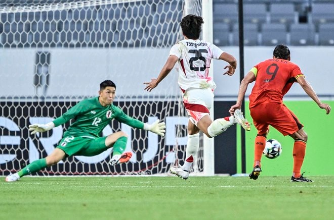 【植田直通＆早川友基アルバム】鹿島アントラーズの2人の中国戦でのプレー写真56枚！ 早川は日本代表デビュー、植田は久々復帰の記念姿「日本代表ー中国代表」の画像020