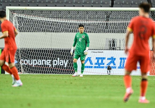 【植田直通＆早川友基アルバム】鹿島アントラーズの2人の中国戦でのプレー写真56枚！ 早川は日本代表デビュー、植田は久々復帰の記念姿「日本代表ー中国代表」の画像005