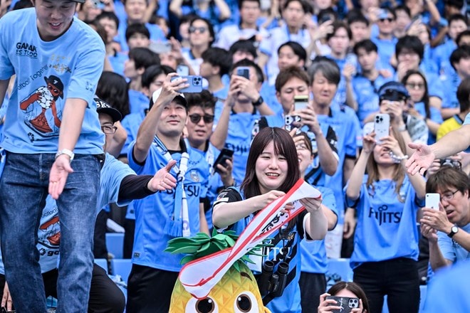 【サポーターアルバム】等々力連勝をアシストした「川崎フロンターレの試合前のサポーター写真83枚」！ 2万2070人が駆け付け圧巻の応援見せた「川崎フロンターレーセレッソ大阪」の画像036