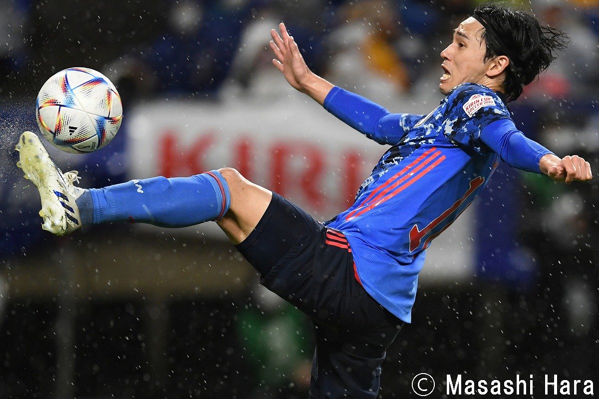 日本代表考察 南野拓実はチーム状態が良ければもっとできる 1トップ問題は大迫勇也の復活に期待するだけ 6月シリーズ総括の激論 4 概要 日本代表 批評 サッカー批評web
