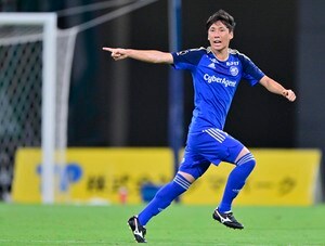 「ジャンピングスーパーボレー」J2町田の下田北斗が逆足で「技術の塊みたいなゴール」を決める！「エグすぎるボレー」「さすがの技術」とファン絶賛の画像