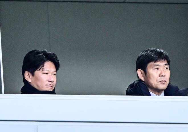 「森保監督に分析して説明してたのかな？」神戸と川崎の国立決戦を視察した「森保監督と日本代表分析官の2ショット」が話題に！ セビージャで欧州EL2度制覇の実力者の画像001